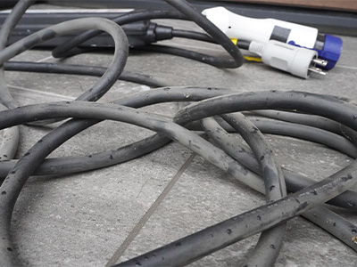 ケーブルが汚れる